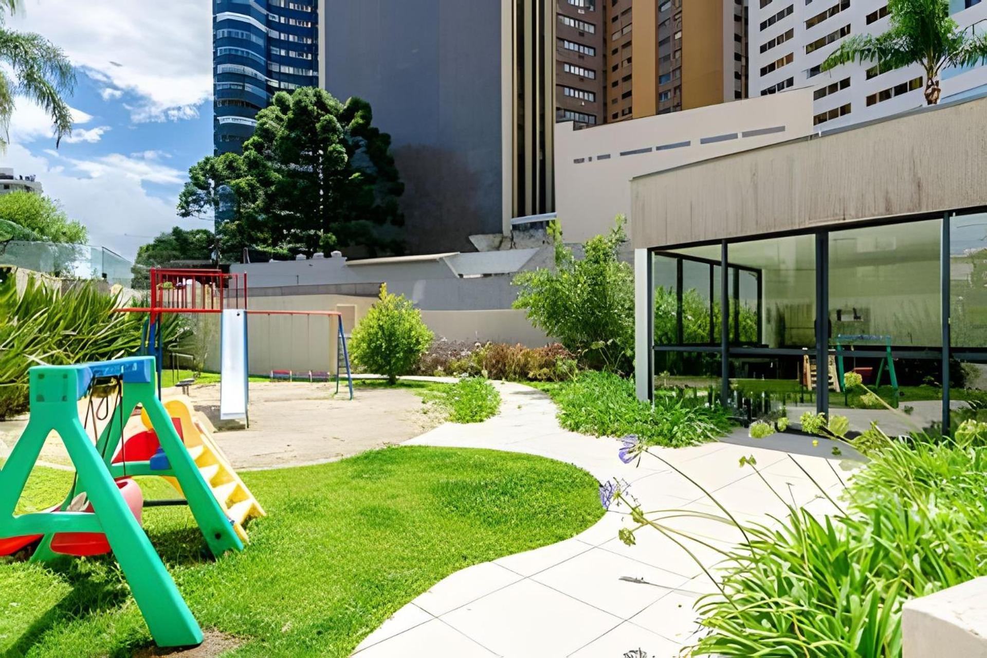 Dois Quartos, Lindo, Garagem, Condominio Clube Sky By Urooms Curitiba Bagian luar foto